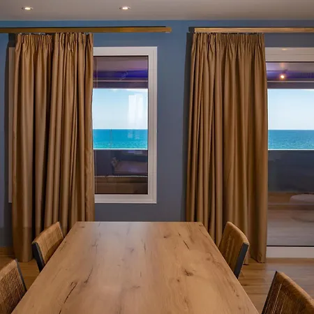 Poseidon Seaview Presidential Appartement *